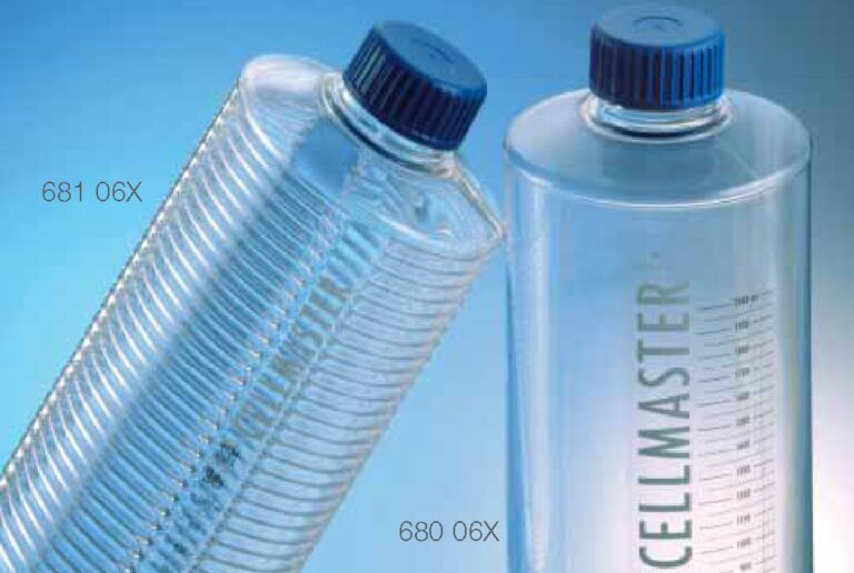 FLACONI PER COLTURE CELLMASTER ROLLER GR EINER IN PS 122,0X500 MM, FORMA SCANALATA AREA SUP. 4250 CM Flaconi per coltrure CELLMASTER ROLLER GREINER in PS 122,0X500 mm, con tappo forma scanalata area