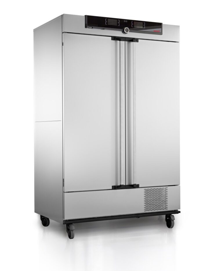 Incubatore refrigerato Memmert modello ICP 750