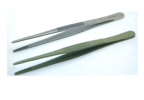 Pinza anatomica in acciaio inox con punte arrotondate in PTFE lunghezza mm. 140
